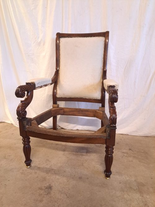 Fauteuil après restauration- Fauteuil - acajou- LUNEL Marie