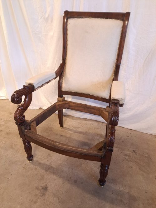 Fauteuil après restauration- Fauteuil - acajou- LUNEL Marie