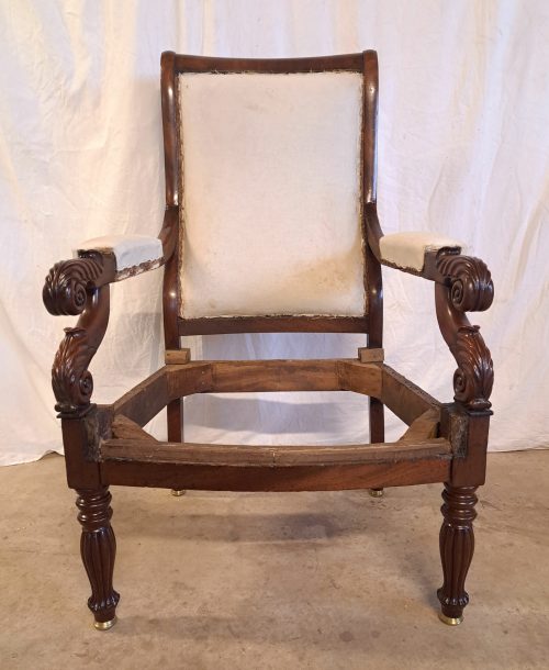 Fauteuil après restauration- Fauteuil - acajou- LUNEL Marie