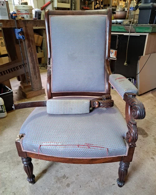 Fauteuil avant restauration - LUNEL Marie