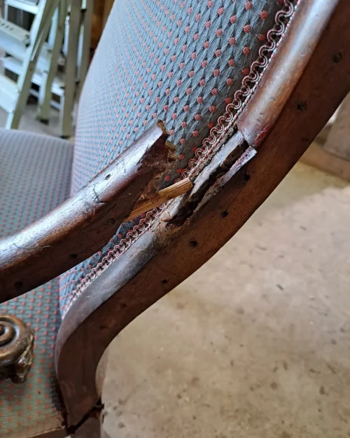Assemblages bricolés - Fauteuil - acajou- LUNEL Marie