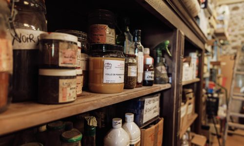Nombreux produits - atelier Lunel Marie - ébéniste restauratrice de mobilier ancien
